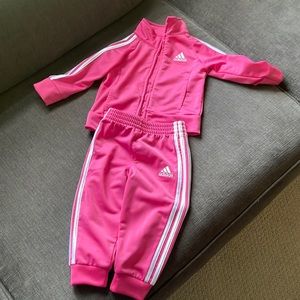 Adidas sweatsuit in pink